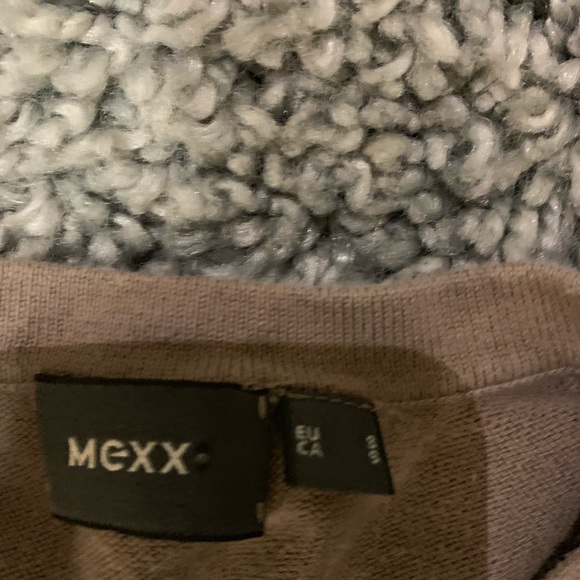 Beige shirt - Picture 3 of 3